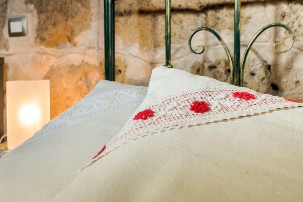 Alghero Old Town Apartment Steps To Sea And Scenic Ramparts מראה חיצוני תמונה
