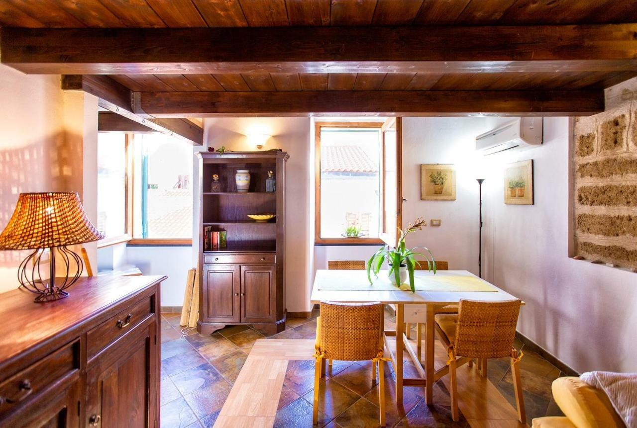 Alghero Old Town Apartment Steps To Sea And Scenic Ramparts מראה חיצוני תמונה